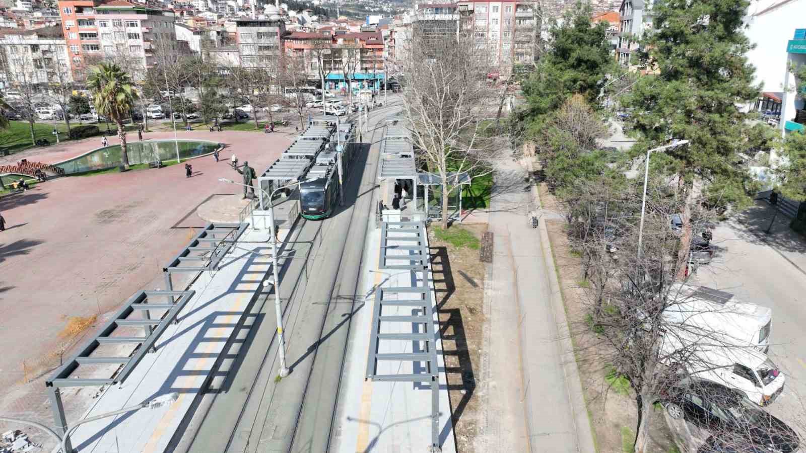 Akçaray tramvay hattının yolcu kapasitesi iki katına çıkarılıyor
Akçaray tramvay hattının yolcu kapasitesi iki katına çıkarılıyor