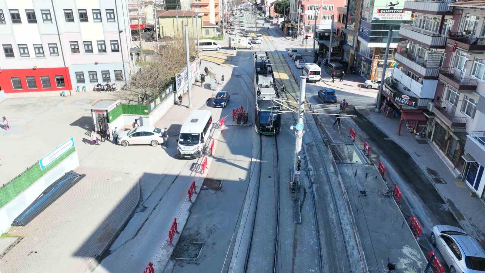 Akçaray tramvay hattının yolcu kapasitesi iki katına çıkarılıyor
Akçaray tramvay hattının yolcu kapasitesi iki katına çıkarılıyor