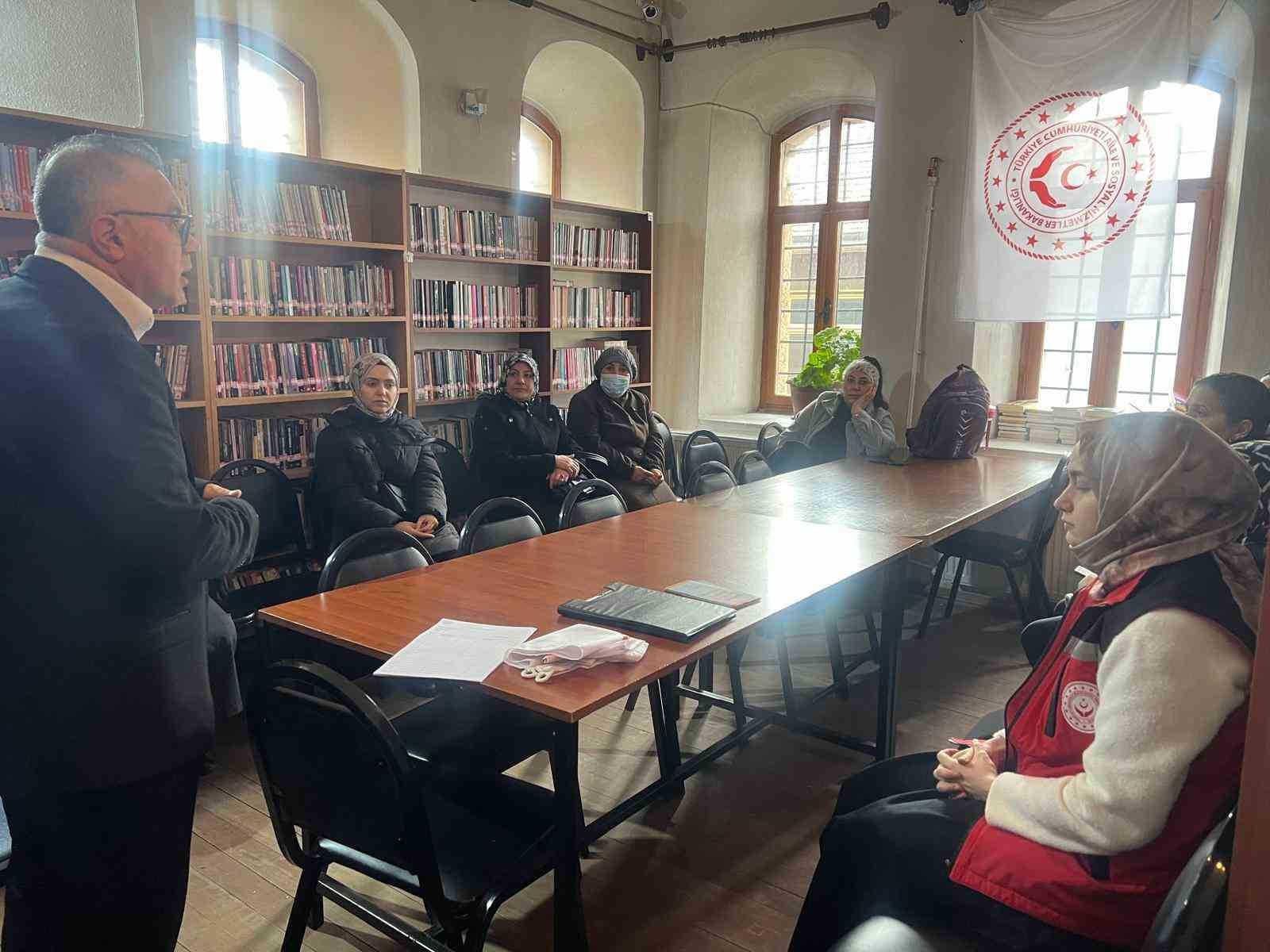 Akdağmadeni’nde ’Dünya Kadın ve Kız Çocukları Bilim Günü’ etkinliği
Akdağmadeni’nde ’Dünya Kadın ve Kız Çocukları Bilim Günü’ etkinliği