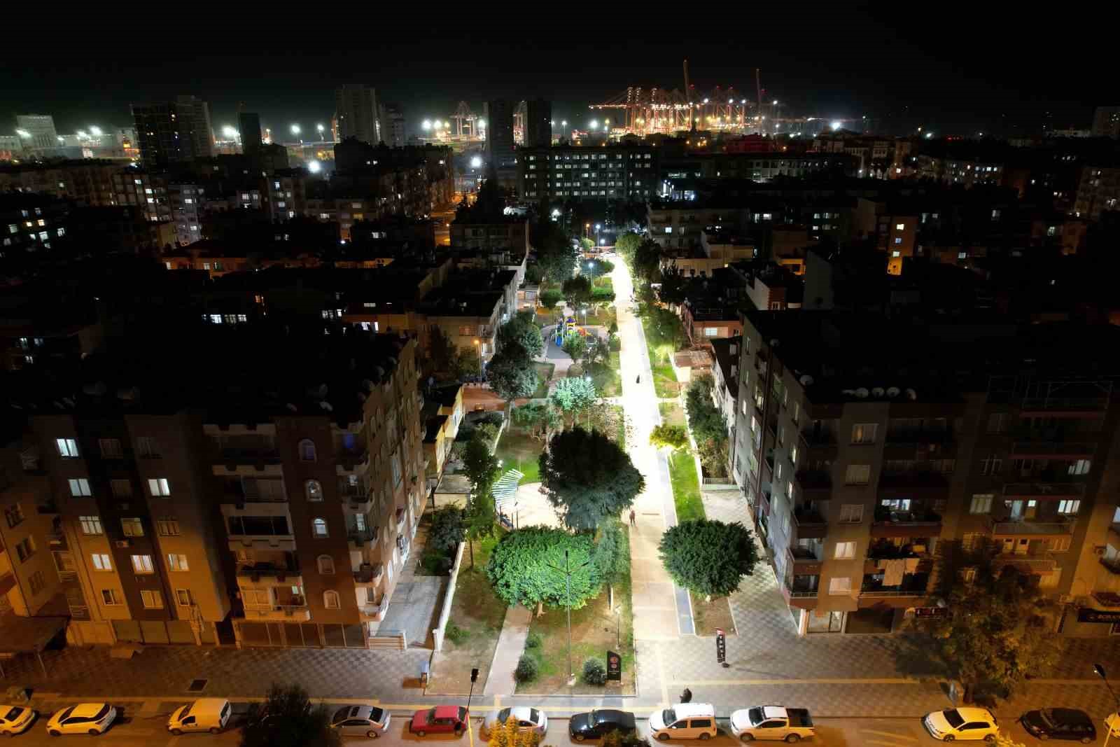 Akdeniz Belediyesi 6 parkı baştan sona yeniledi
