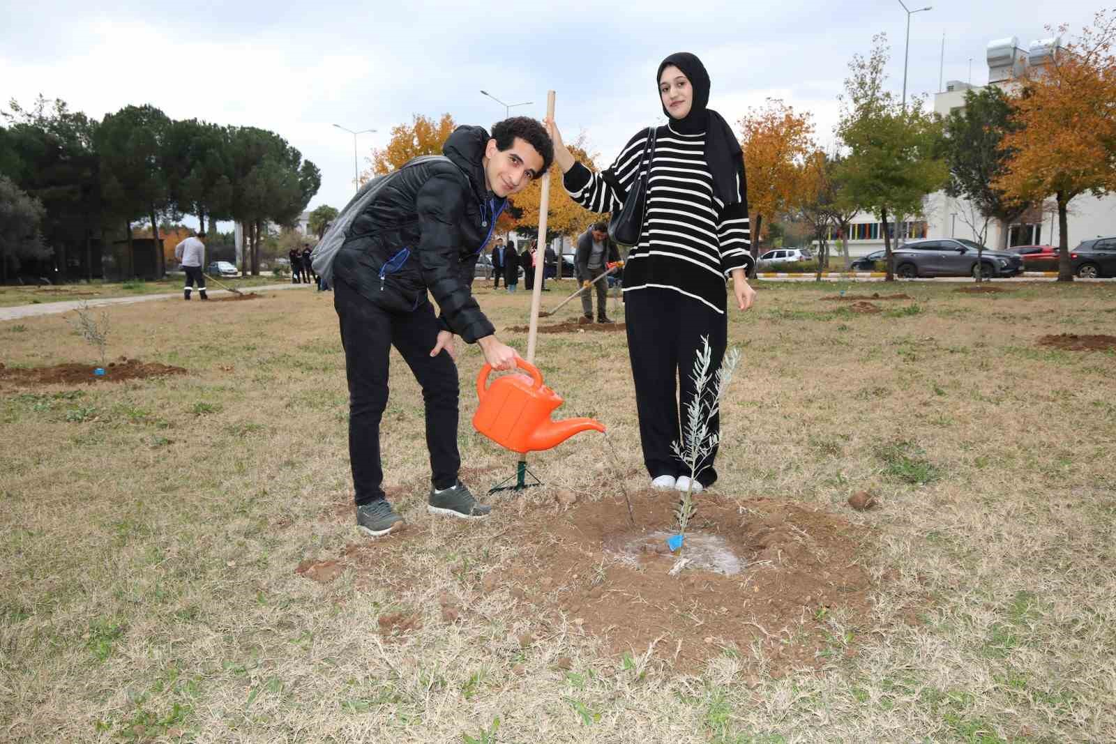 Akdeniz Üniversitesi’nde son 2 yılda 5 bin fidan dikildi
