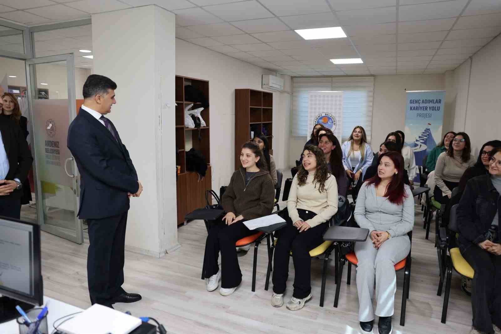 Akdeniz’de kadınlara yönelik Seyahat ve Konaklama Kursu ilgi görüyor
