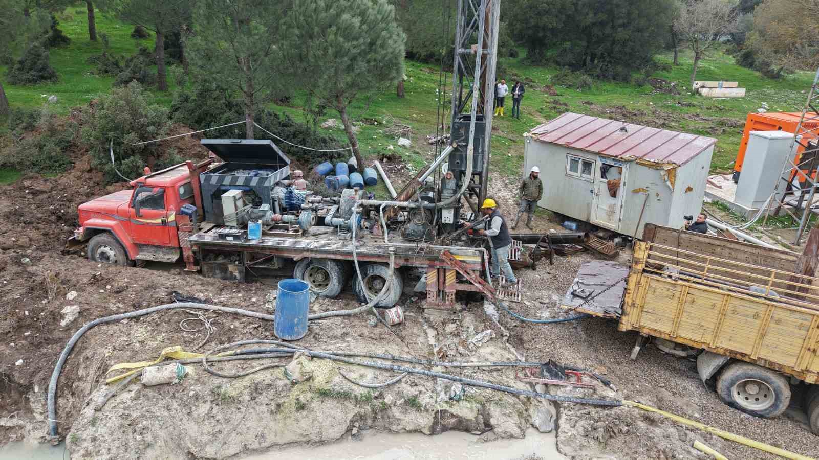 Akgedik TOKİ’de altyapı çilesi sona eriyor
Akgedik TOKİ’de altyapı çilesi sona eriyor