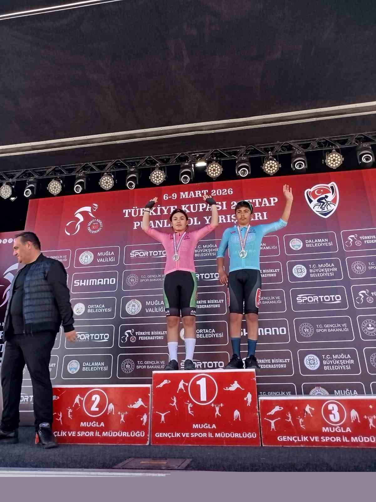 Akhisarlı minik pedallar Muğla’da kürsüye damga vurdu
