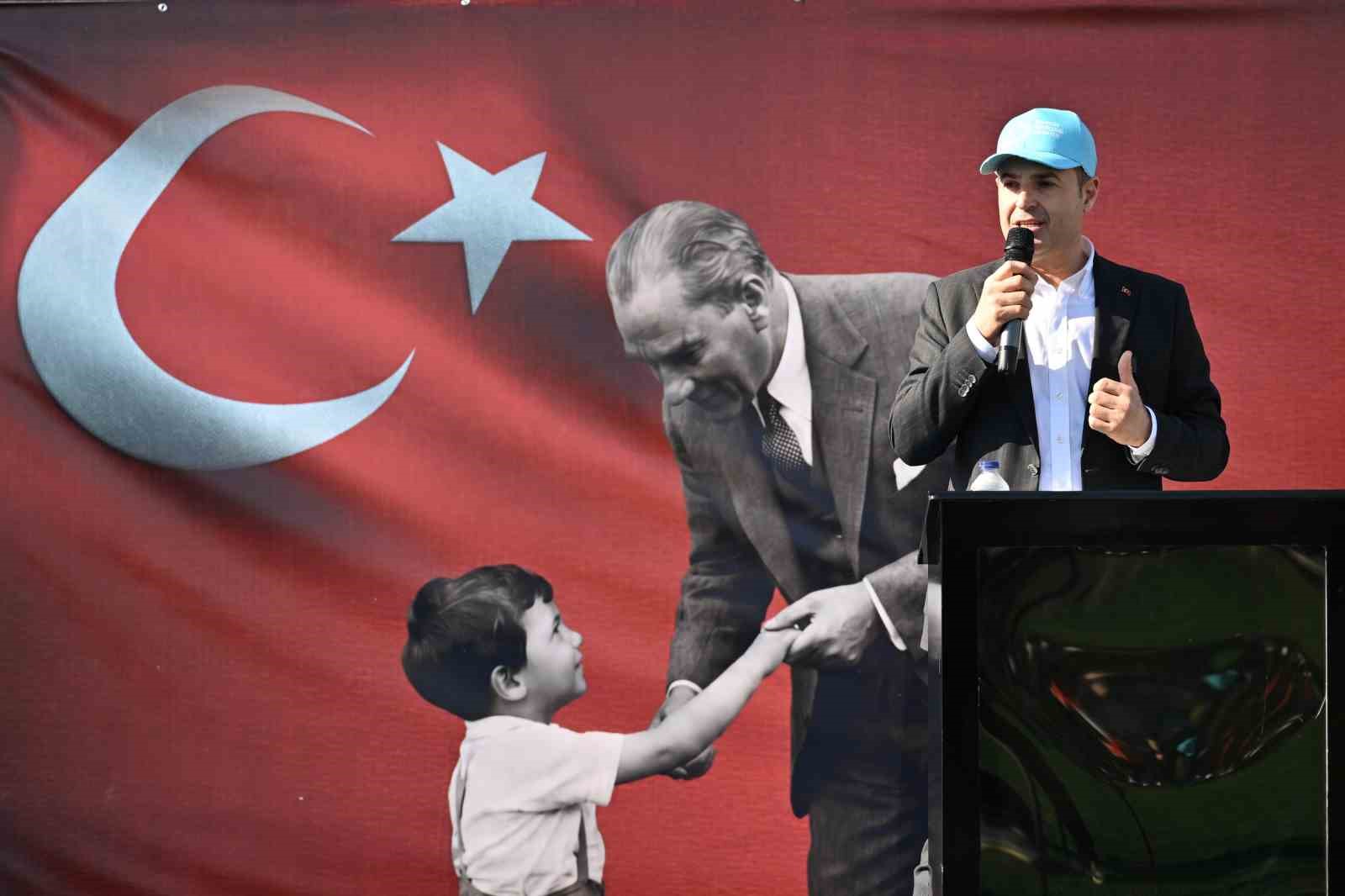 Akın: "23 Nisan; bağımsızlığımızın, birliğimizin ve sarsılmaz inancımızın tüm dünyaya ilanıdır"
