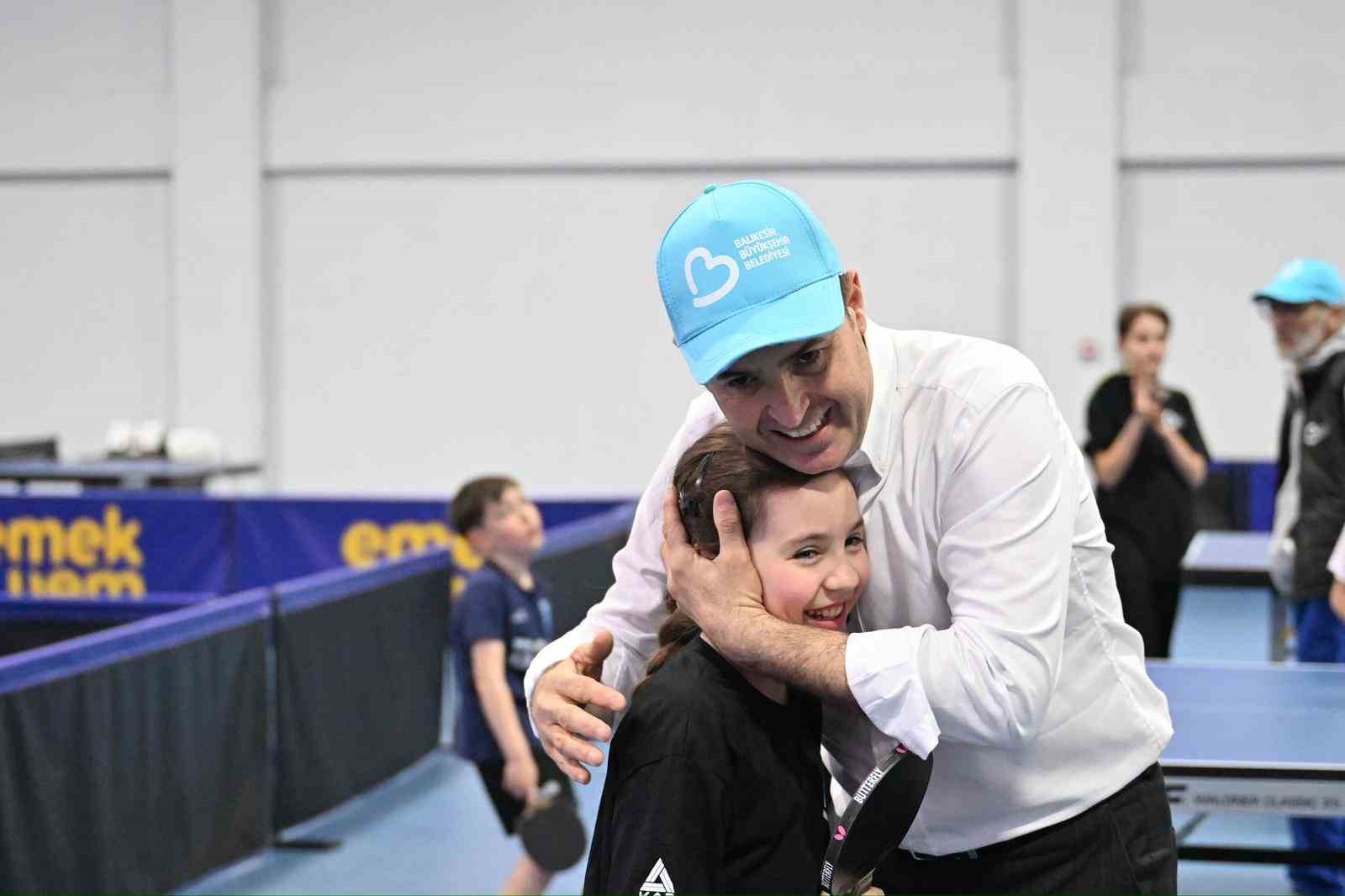 Akın: "23 Nisan; bağımsızlığımızın, birliğimizin ve sarsılmaz inancımızın tüm dünyaya ilanıdır"
