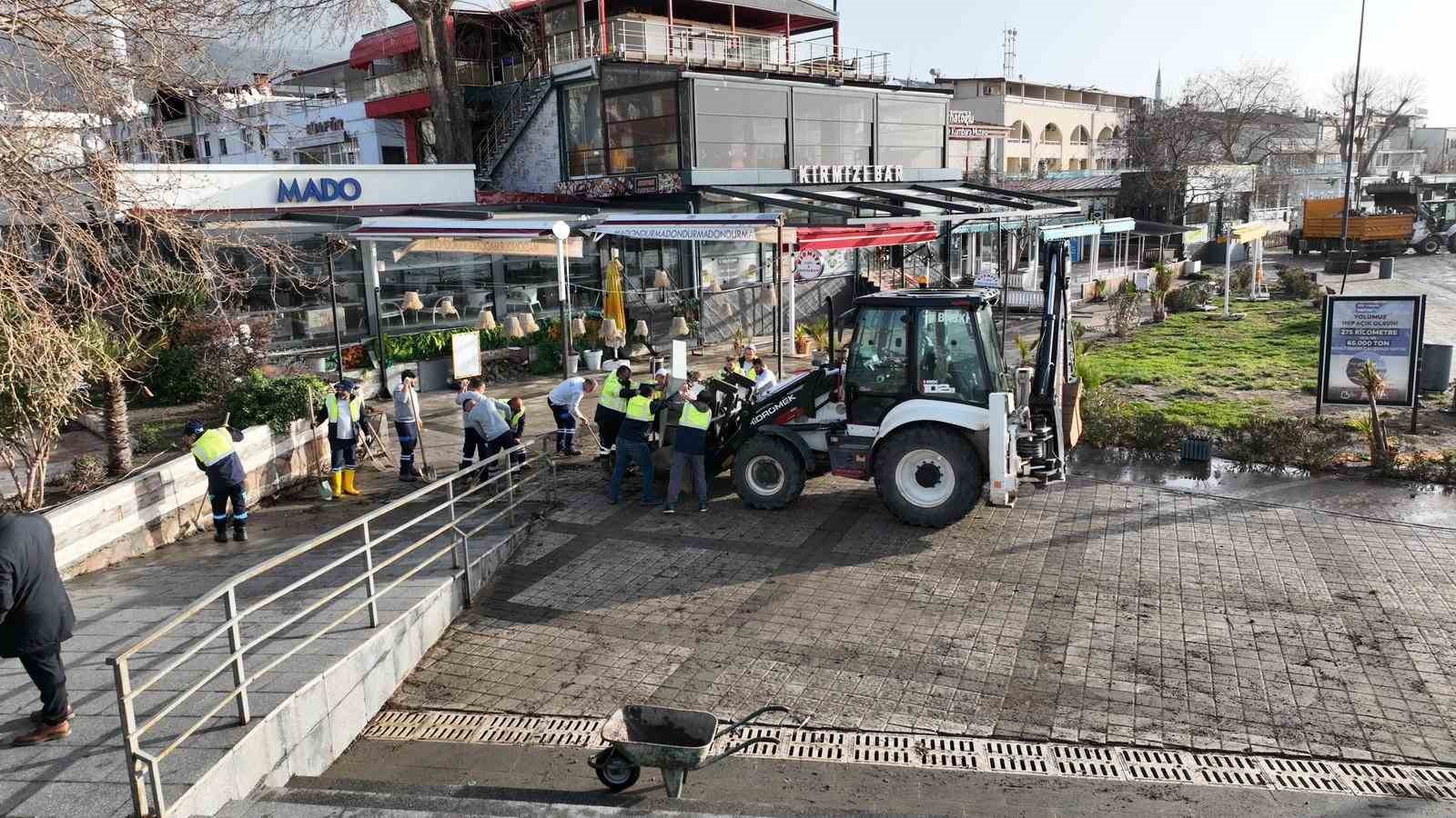 Akın, Lodos’un vurduğu Körfez’de
