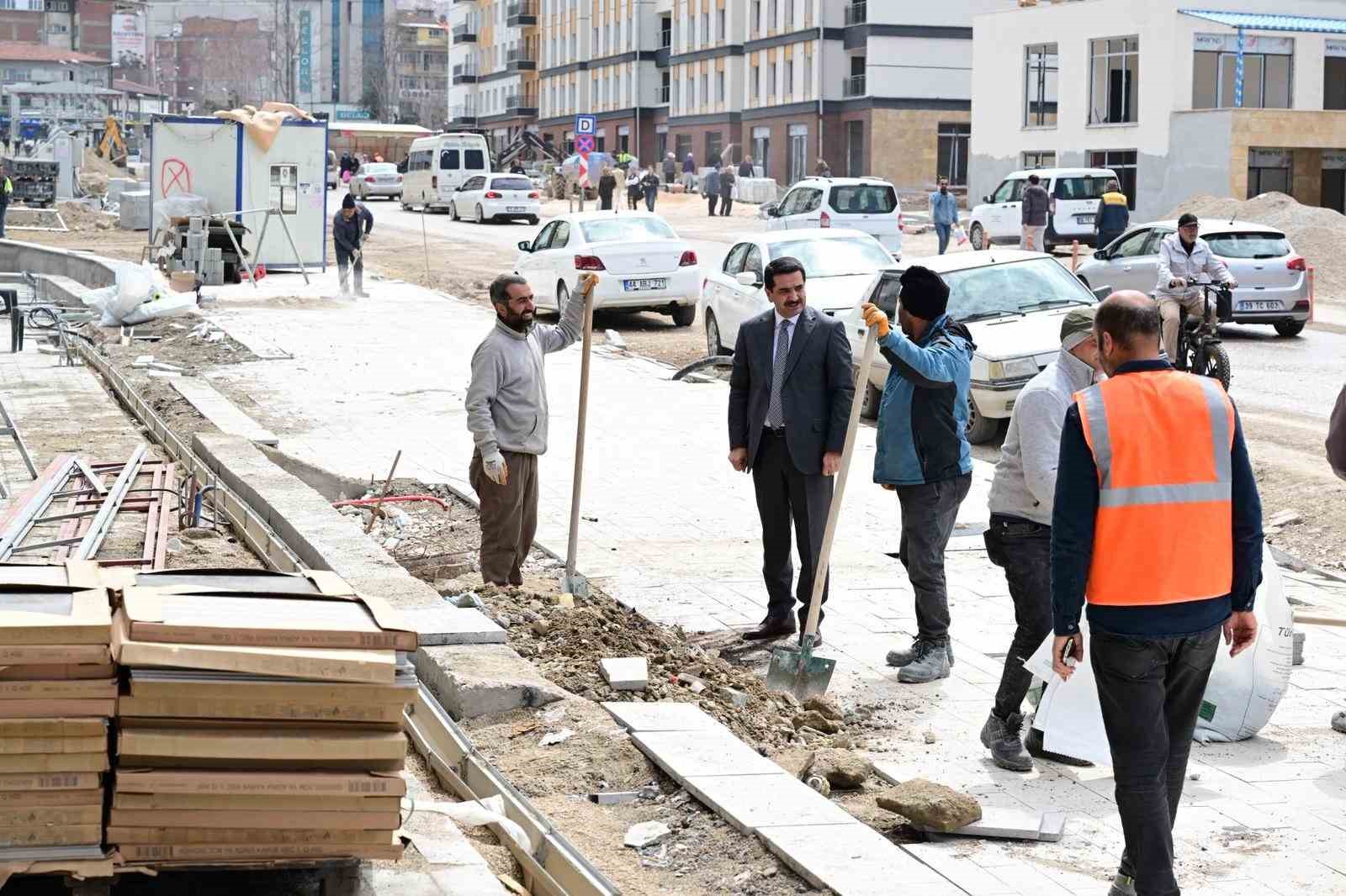 Akpınar Çarşısı’nda temizlik çalışmaları sürüyor
