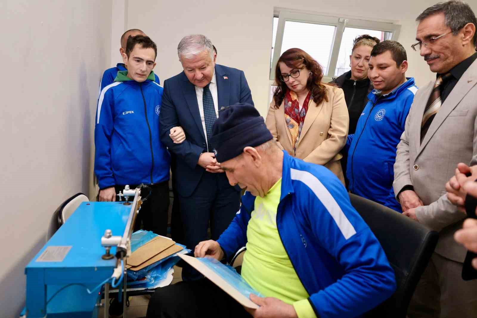 Aksaray Valisi Duru: "Devletimizin en büyük özelliklerinden biri sosyal devlet olmasıdır"
Aksaray Valisi Duru: "Devletimizin en büyük özelliklerinden biri sosyal devlet olmasıdır"