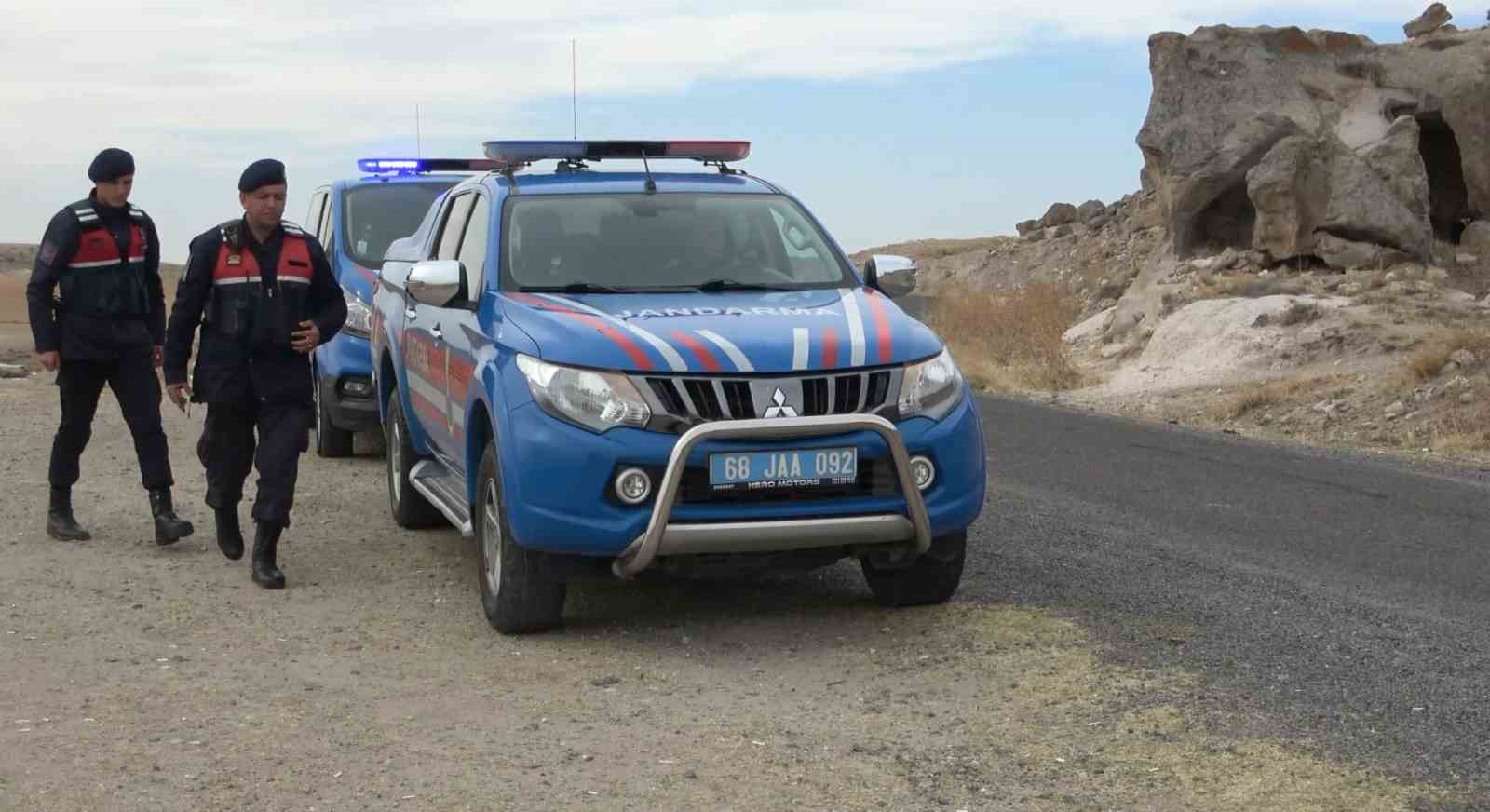 Aksaray’da jandarma ekipleri tarihi mekanlarda devriyede
