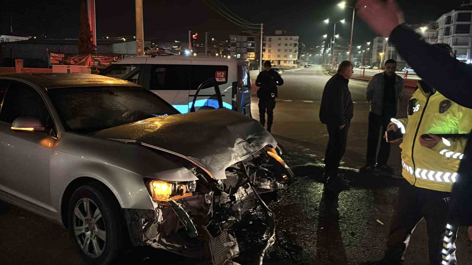 Aksaray’da kuzenler çarpıştı: 1 yaralı
