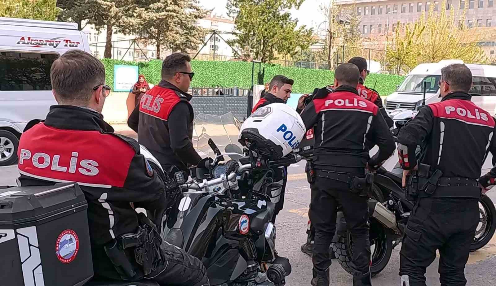 Aksaray’da okullar polisin gözetiminde

