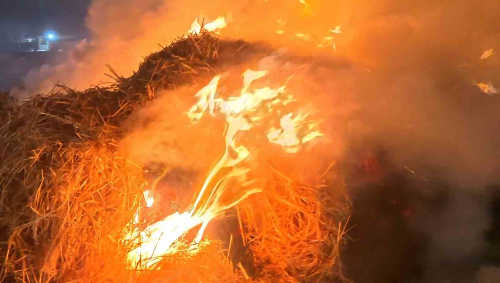 Aksaray’da tonlarca saman balyası alev alev yandı: o anlar dron kamerasında
