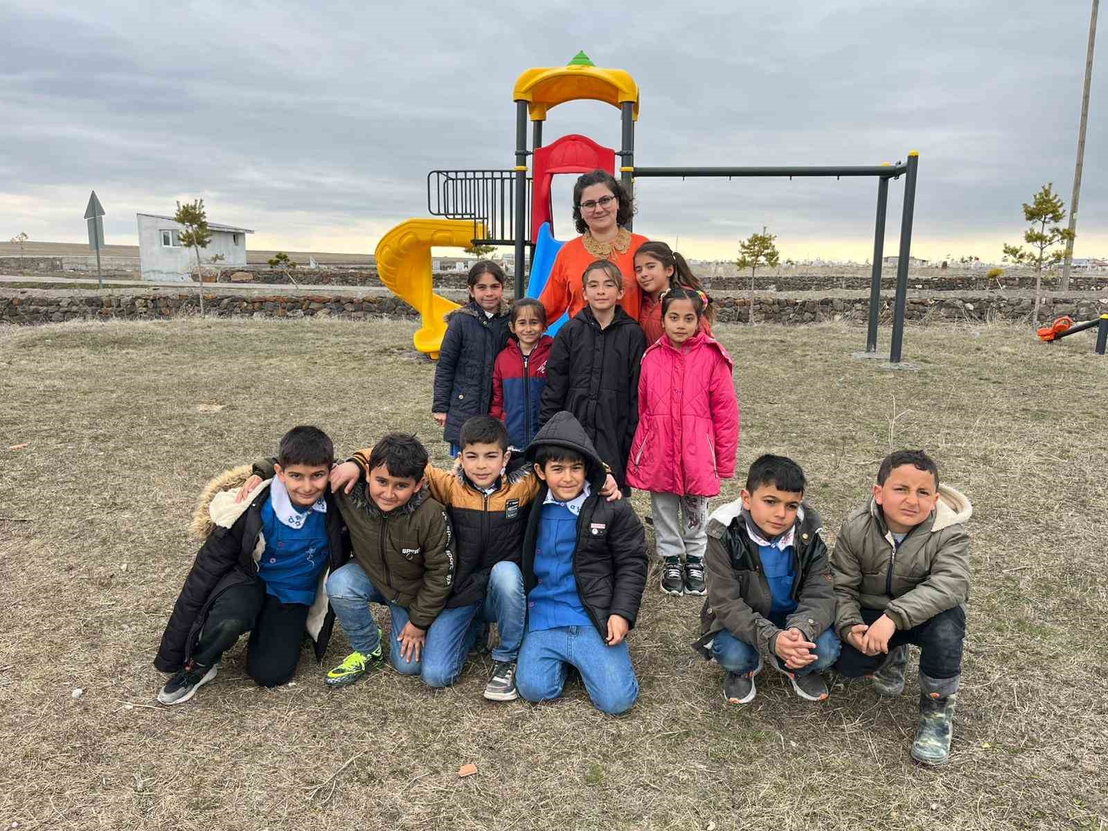 Akyaka’da çocuklara park müjdesi gerçek oldu
