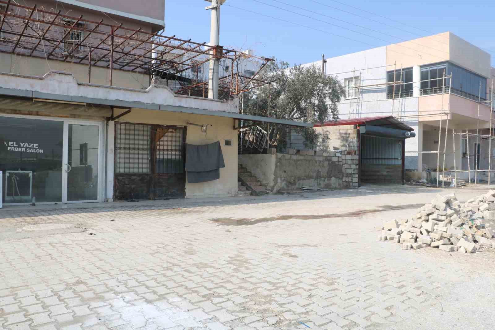 Alacak verecek tartışması, taşlı bıçaklı kavgaya dönüştü: 1 yaralı
