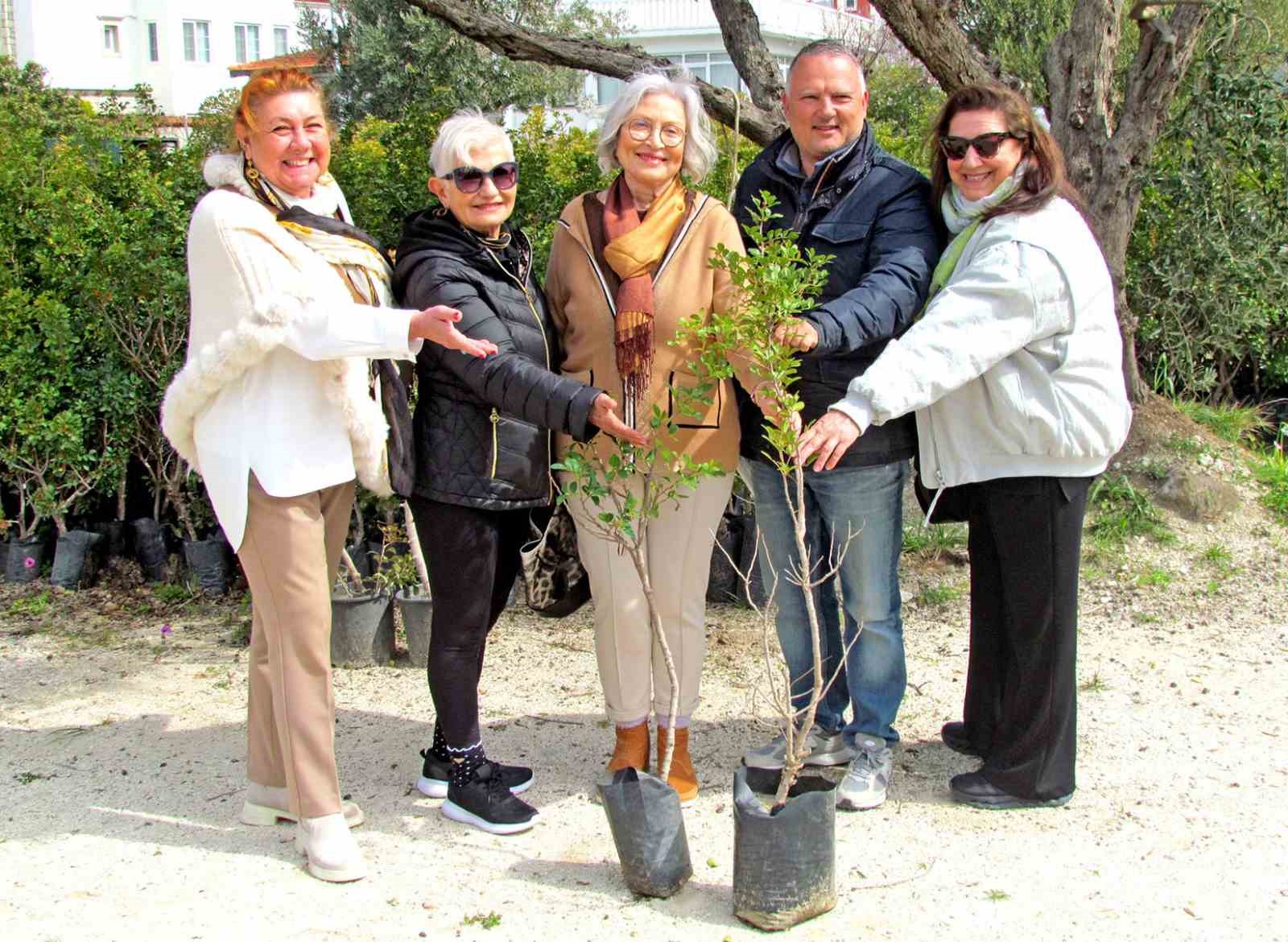 Alaçatı’da "Her Bahçeye Bir Sakız Ağacı" seferberliği
