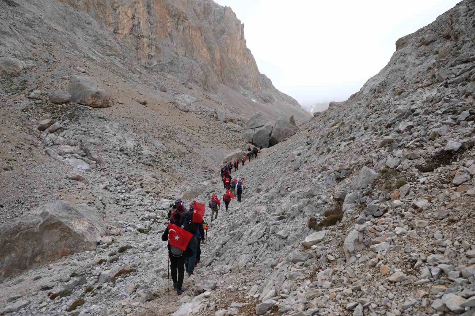 Aladağlar, uluslararası yürüyüş rotaları arasında
