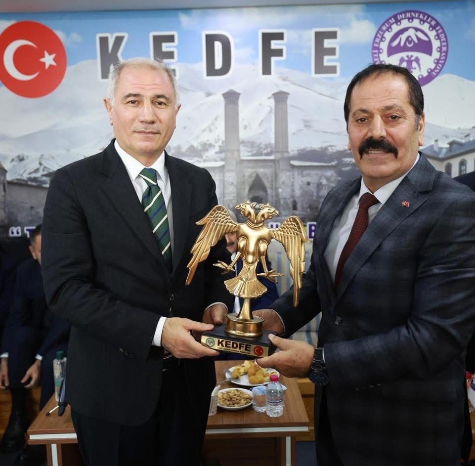 Ala’dan Kocaeli Erzurum Dernekler Federasyonu’na ziyaret
Ala’dan Kocaeli Erzurum Dernekler Federasyonu’na ziyaret