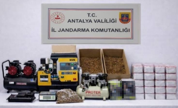 Alanya’da 17 kilogram kıyılmış tütün ele geçirildi
