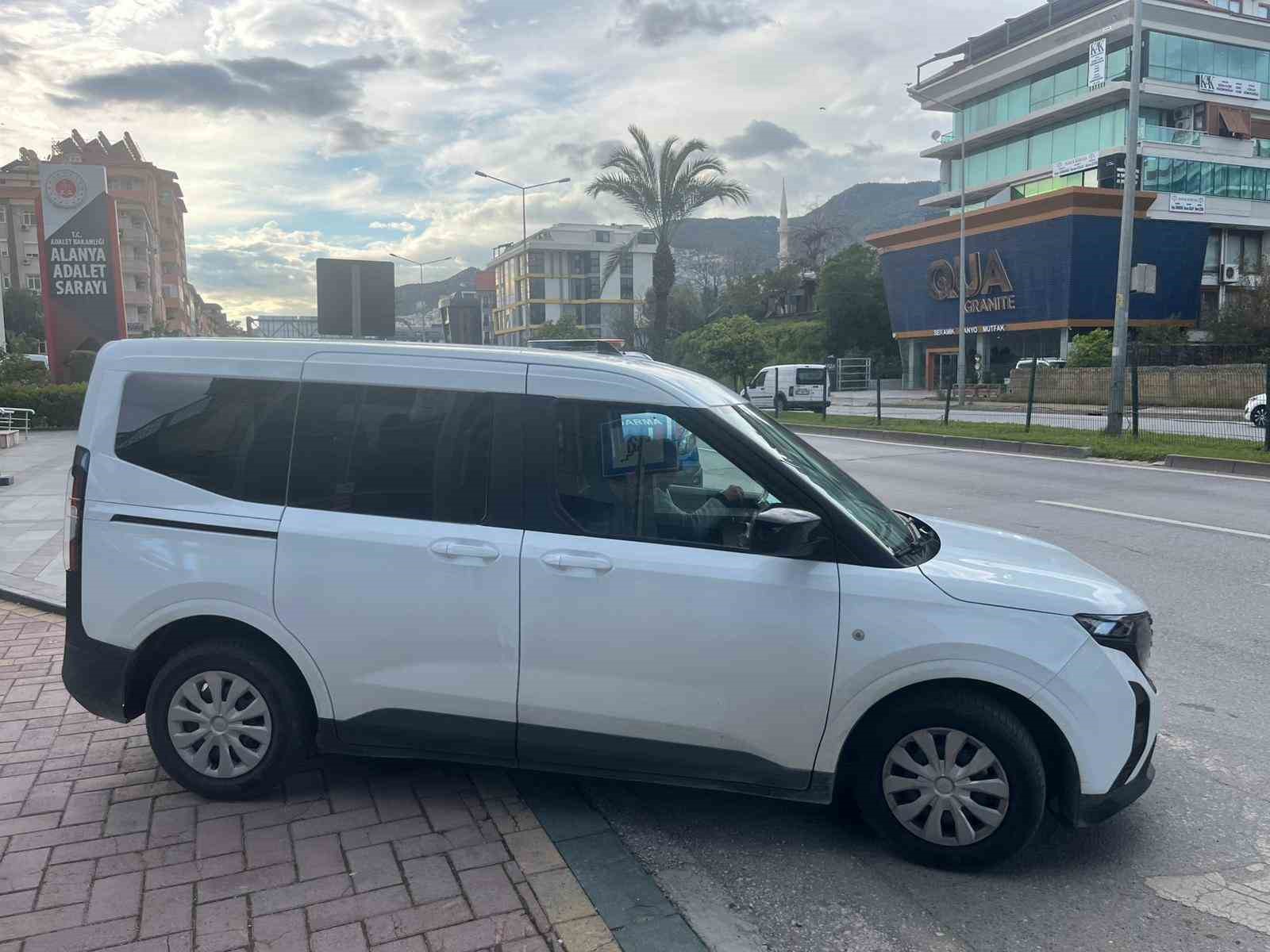 Alanya’da 9 yıl 9 ay hapis cezası bulunan şahıs yakalandı
