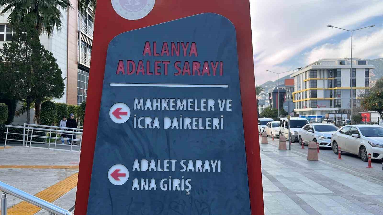 Alanya’da bıçak ve zincirlerin kullanıldığı kavgaya 3 tutuklama
