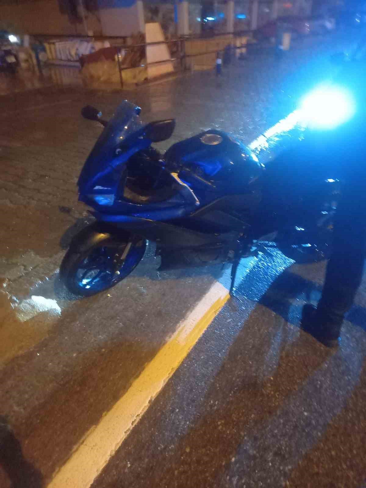 Alanya’da kontrolden çıkan motosiklet devrildi: 1 ölü
