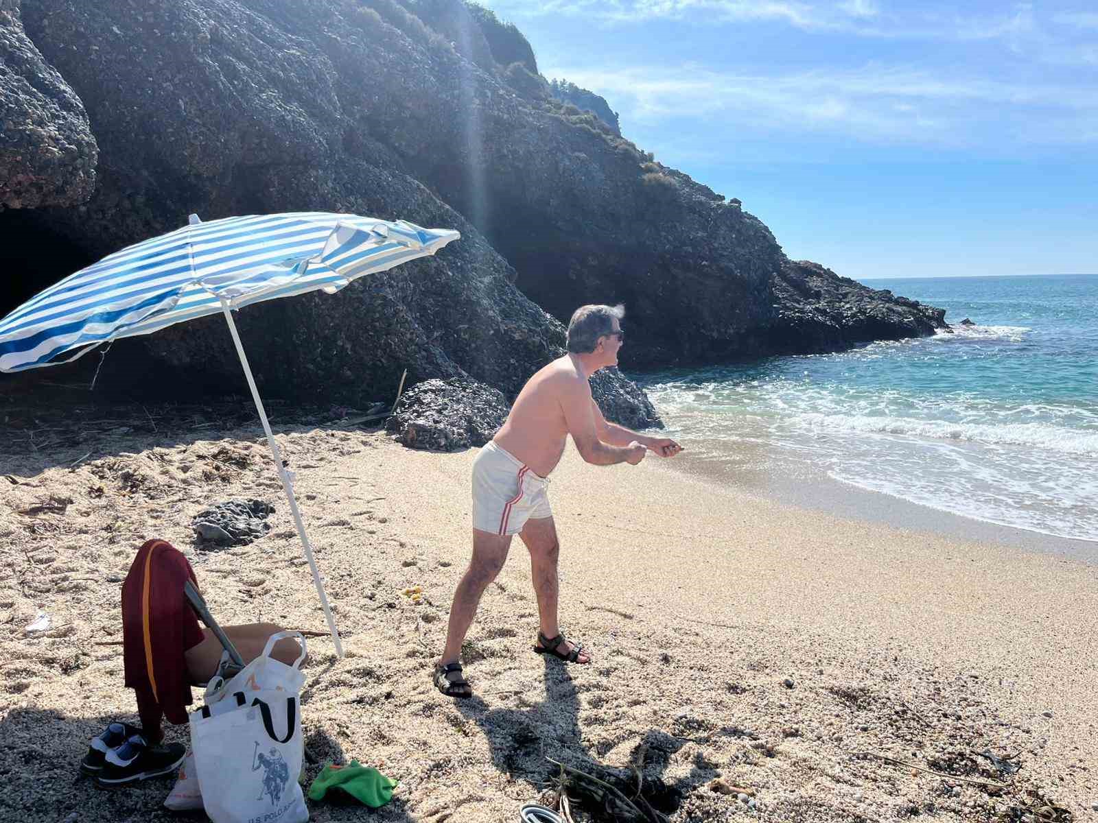 Alanya’da şubat ortasında deniz keyfi
