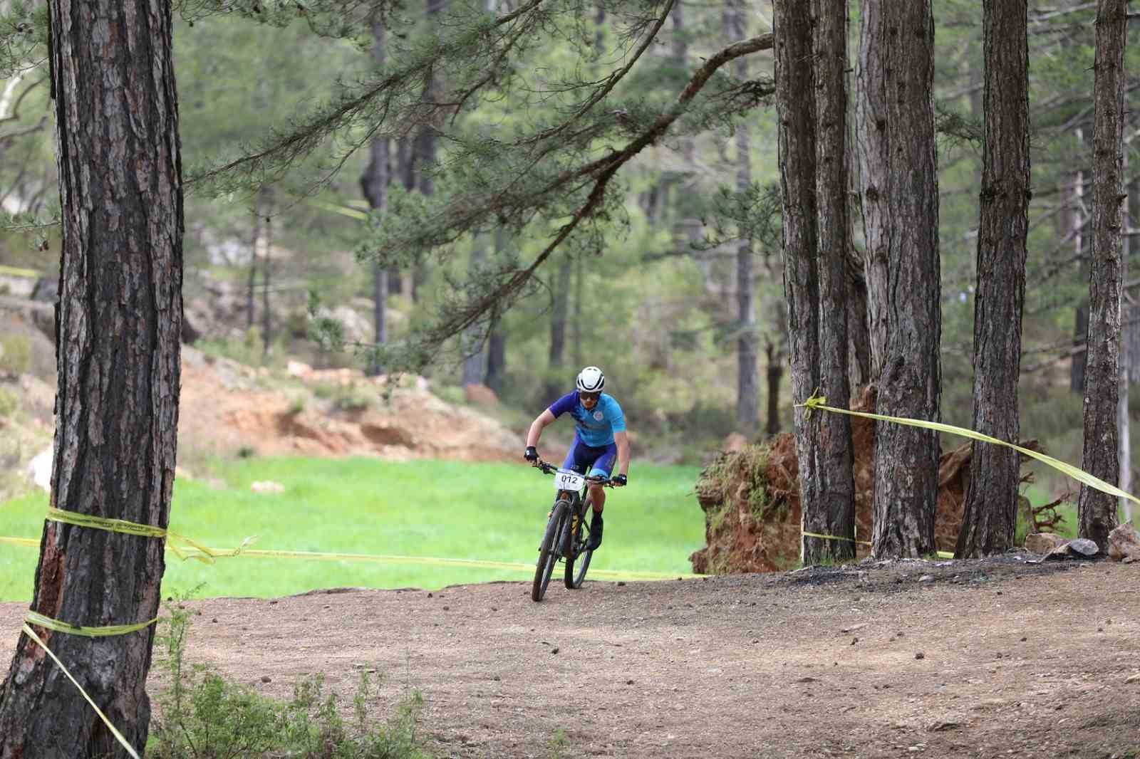 Alanya’da ÜNİLİG bisiklet şampiyonası sona erdi
