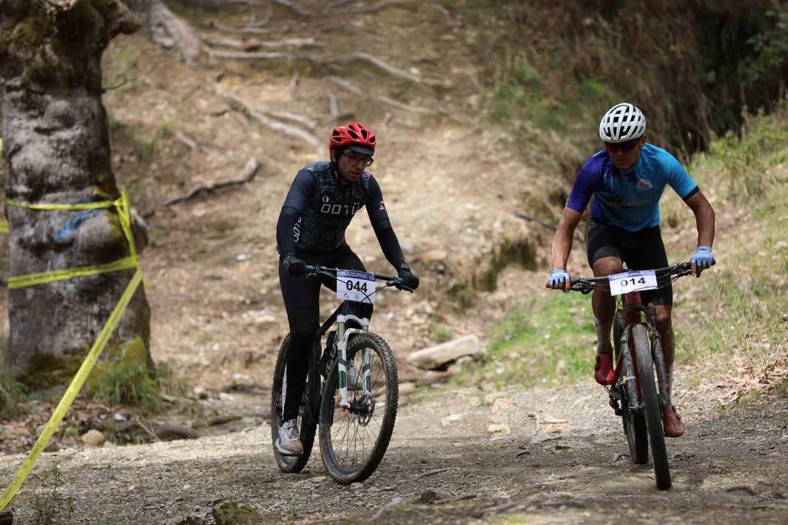 Alanya’da ÜNİLİG bisiklet şampiyonası sona erdi
