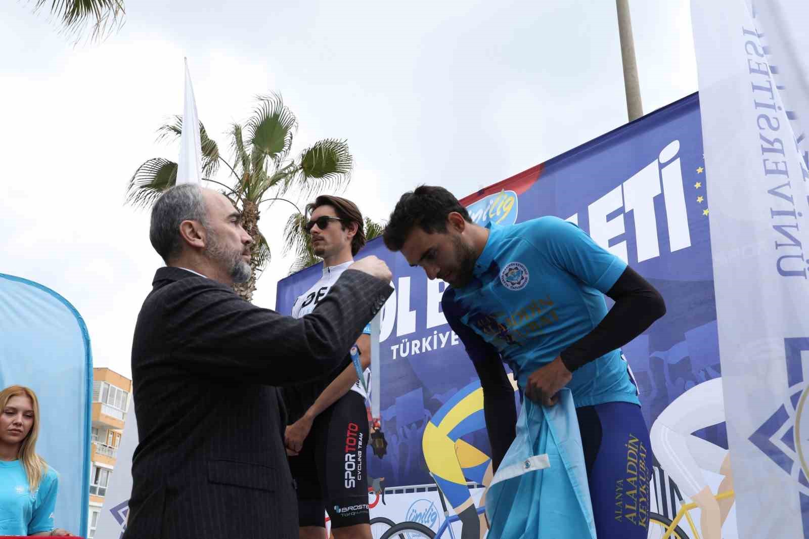 Alanya’da ÜNİLİG Yol ve Dağ Bisikleti Türkiye Şampiyonası başladı
