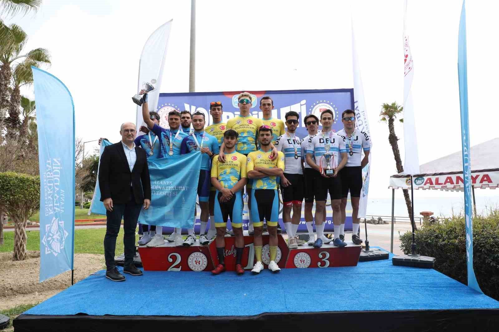 Alanya’da ÜNİLİG Yol ve Dağ Bisikleti Türkiye Şampiyonası başladı
