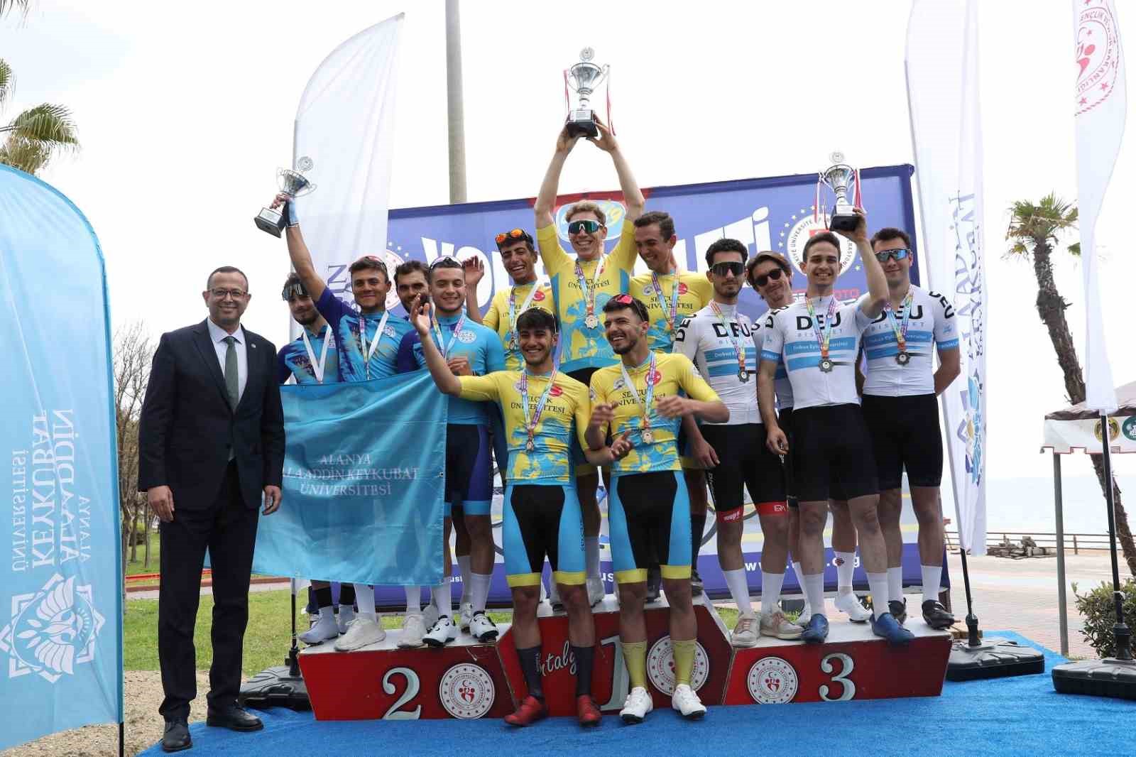 Alanya’da ÜNİLİG Yol ve Dağ Bisikleti Türkiye Şampiyonası başladı

