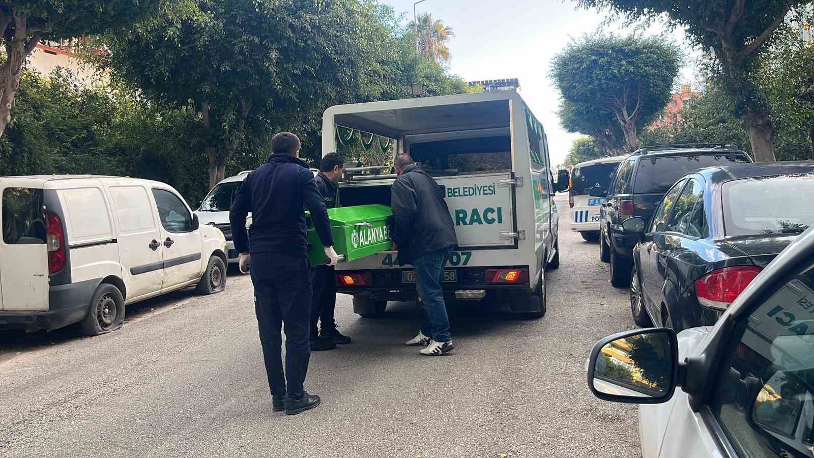 Alanya’da yaşayan Alman evinde ölü bulundu
