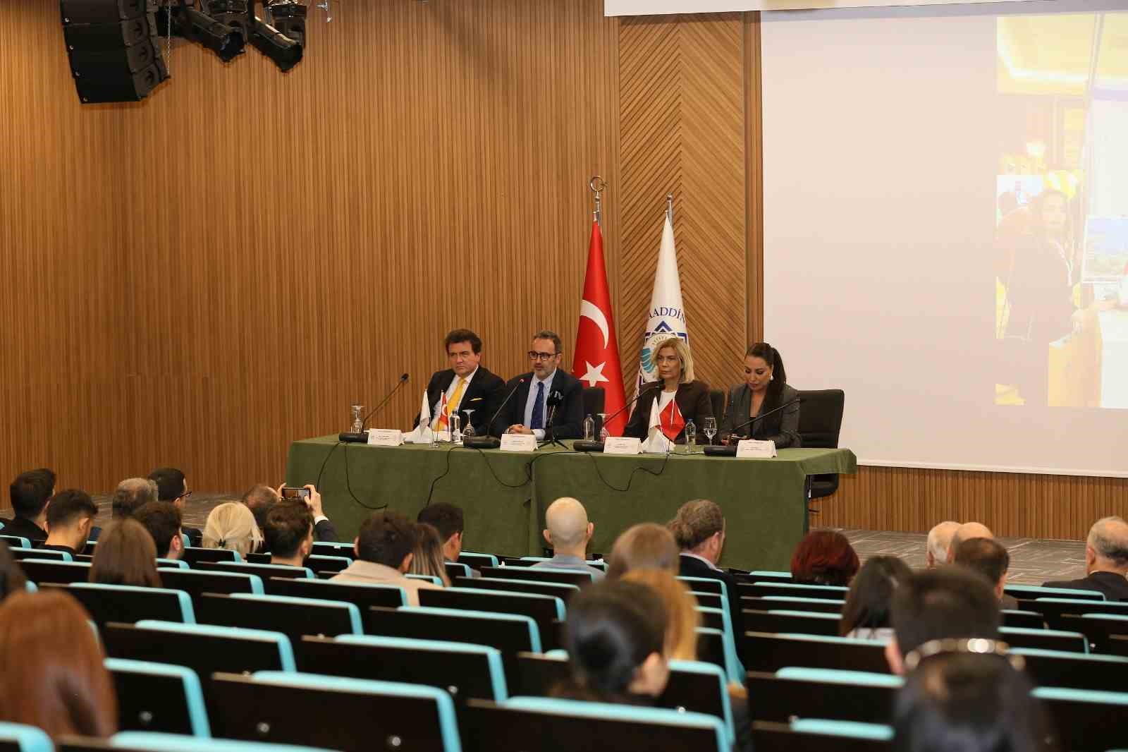 Alanya’nın sağlık turizmi ALKÜ’de masaya yatırıldı
