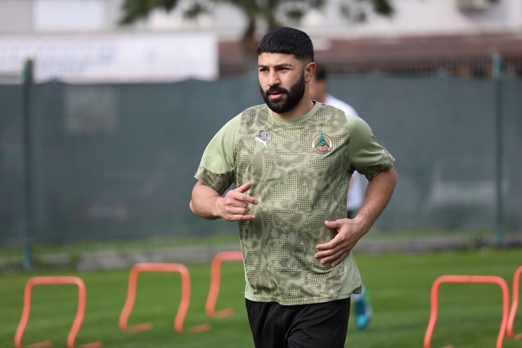 Alanyaspor, Başakşehir maçı hazırlıklarına başladı
