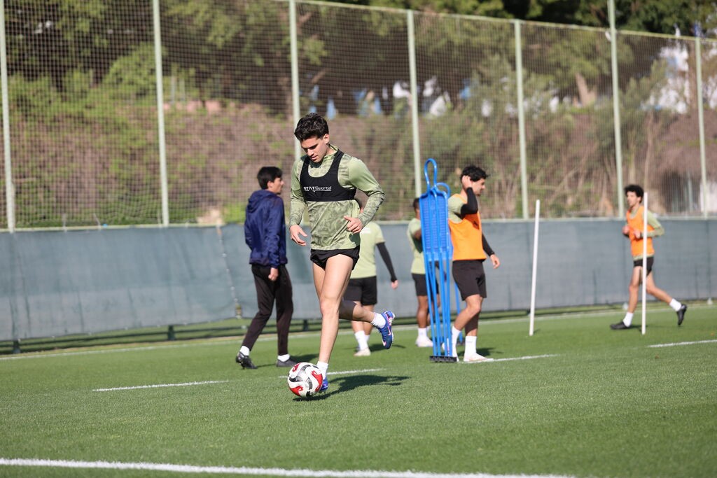 Alanyaspor, Beşiktaş maçı hazırlıklarına başladı
