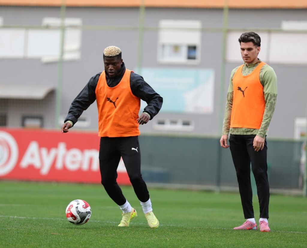 Alanyaspor, Eyüpspor maçı hazırlıklarına başladı
