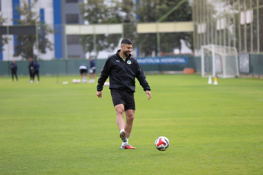 Alanyaspor, Fenerbahçe maçı hazırlıklarını tamamladı
