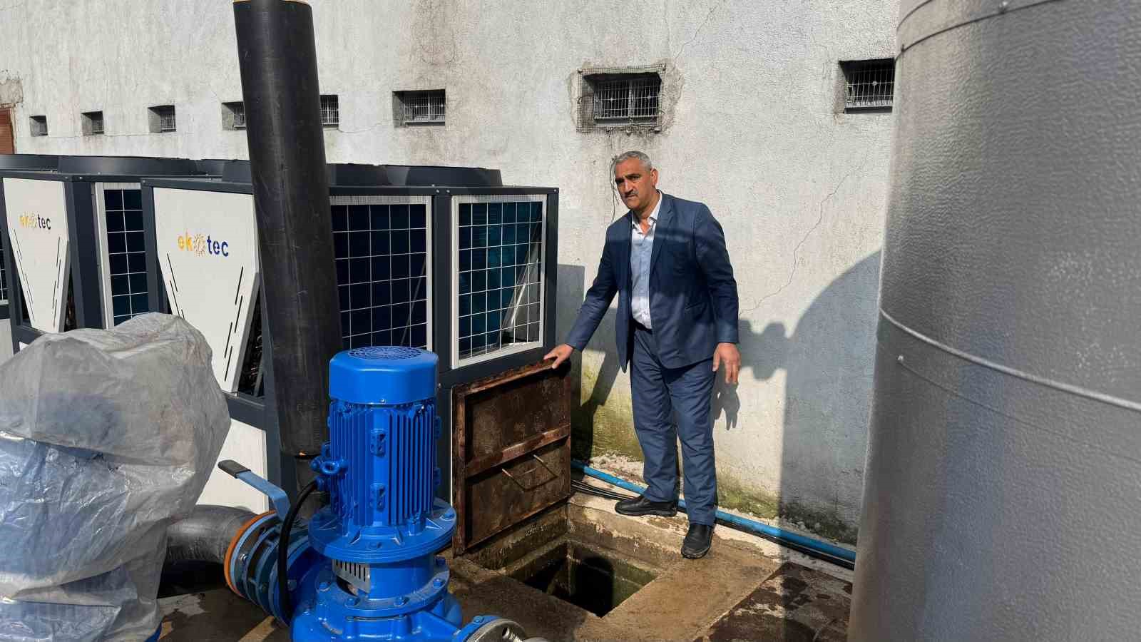 Alaplı Çayı’nda telef olmuş tavukların bulunmasının ardından tavuk çiftliği sahibi suçlamaları reddetti
