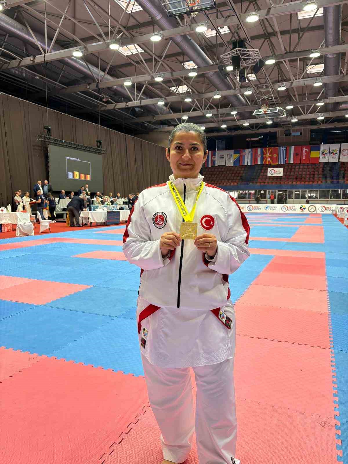 Alaşehir Belediyesporlu İlknur Yalçın Balkan Şampiyonu oldu
