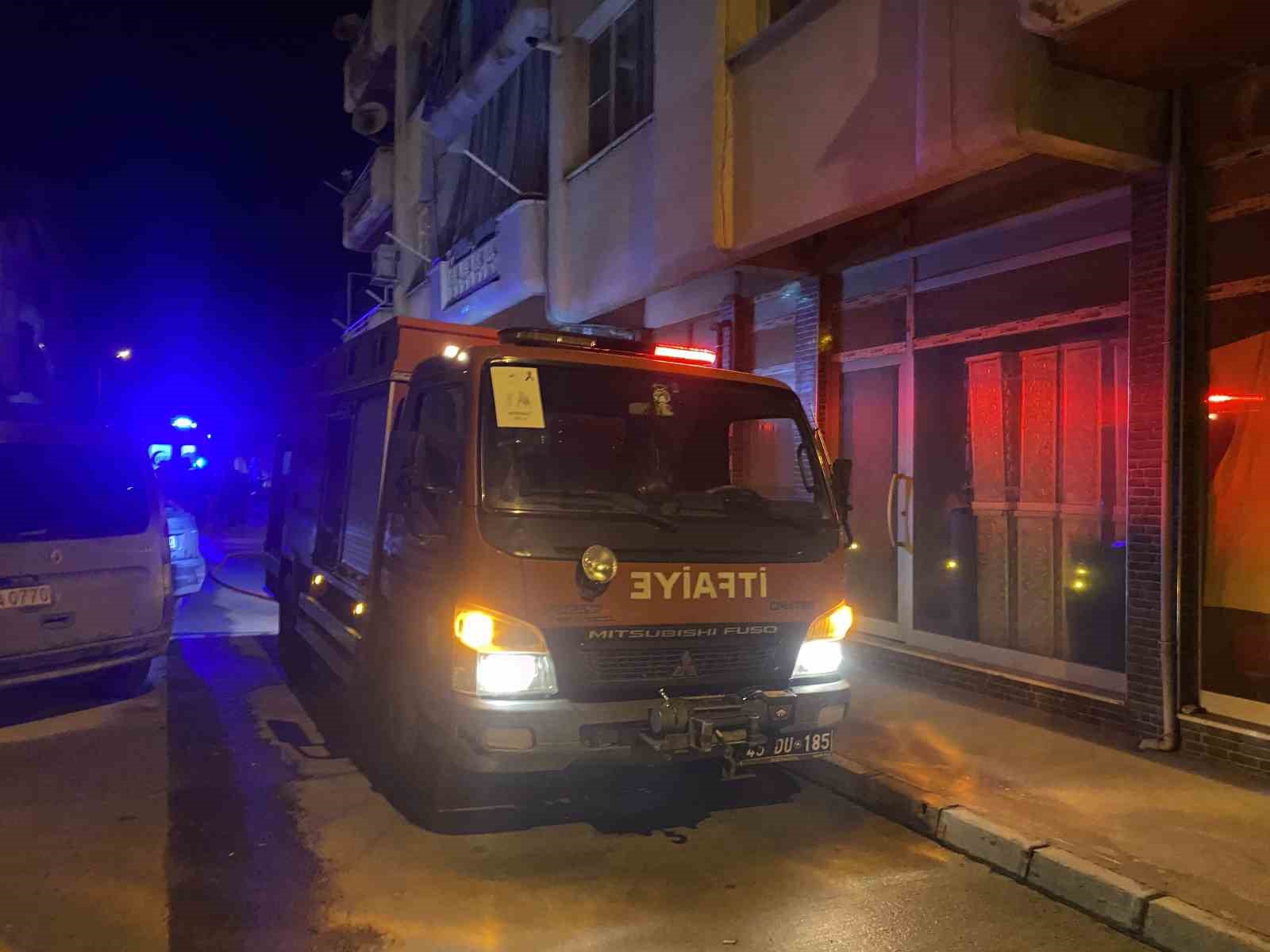 Alaşehir’de ev yangını korkuttu

