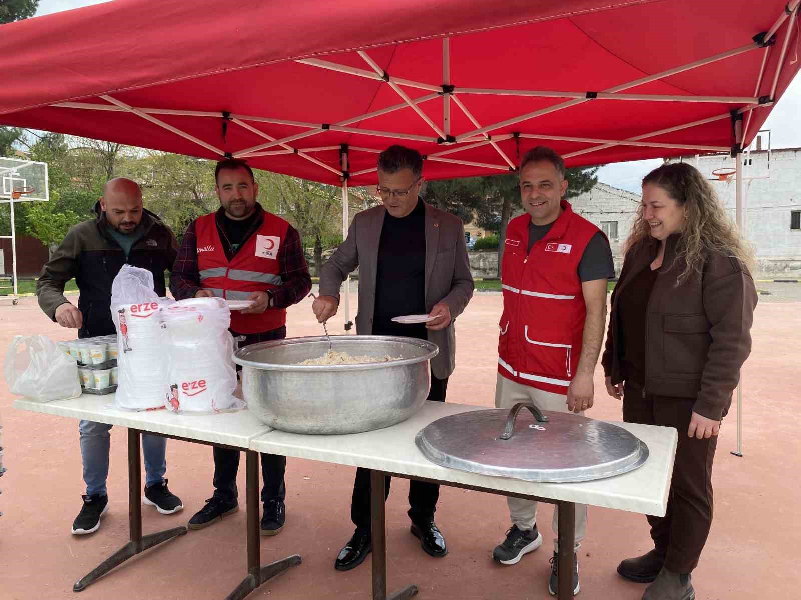 Alaşehir’de Romanlar Günü uçurtma şenliğiyle kutlandı
