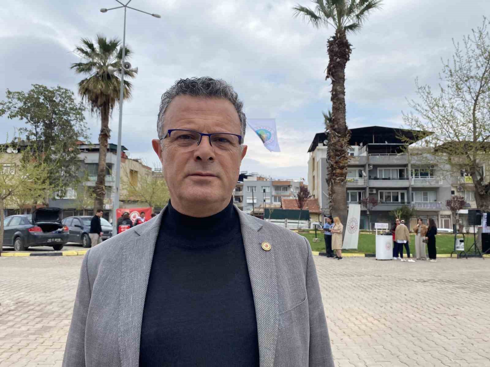 Alaşehir’de Romanlar Günü uçurtma şenliğiyle kutlandı
