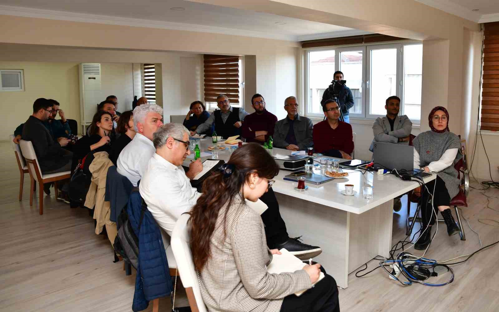 Alaşehir’in kalbi yeniden tasarlanacak
Alaşehir’in kalbi yeniden tasarlanacak