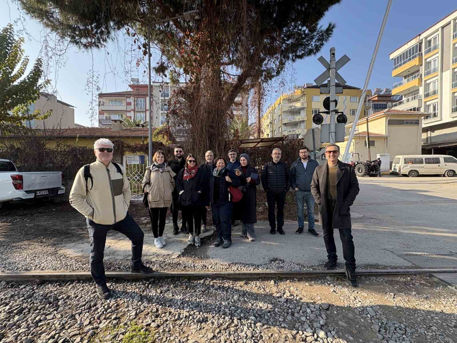 Alaşehir’in kalbi yeniden tasarlanacak
Alaşehir’in kalbi yeniden tasarlanacak