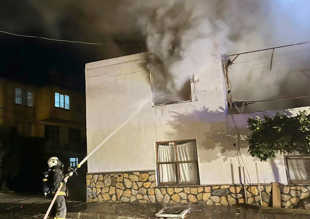 Alevlerin küle çevirdiği evde Kur’an-ı Kerim zarar görmedi
