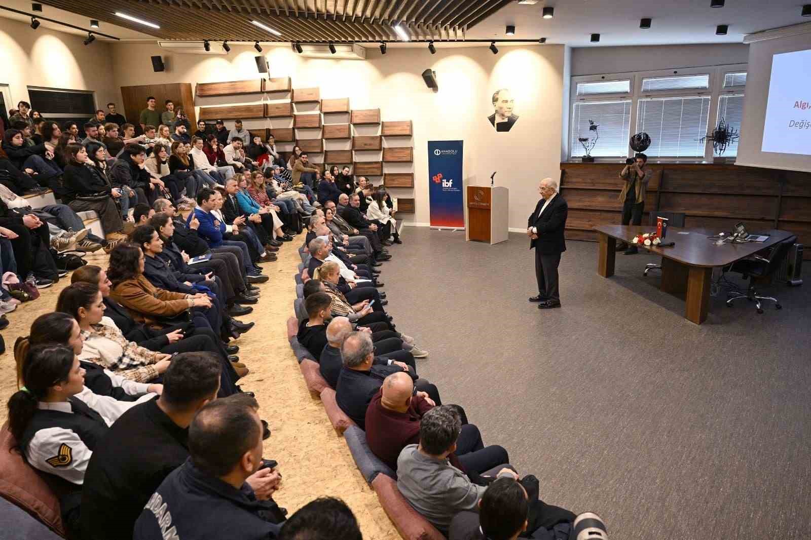 Ali Saydam öğrencilere iletişimin altın kurallarını anlattı
Ali Saydam öğrencilere iletişimin altın kurallarını anlattı