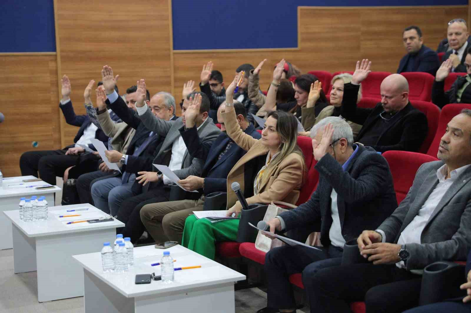 Aliağa Belediye Meclisinde önemli isimlere vefa
