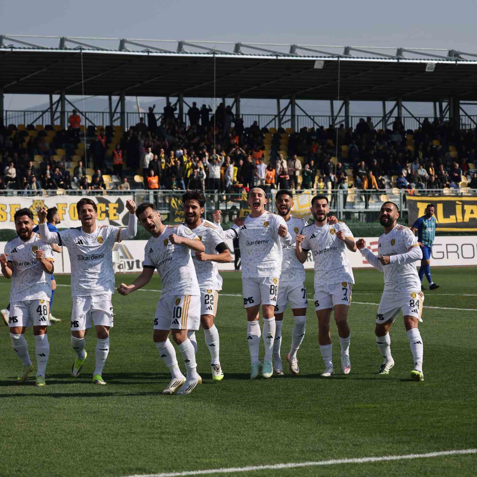 Aliağa FK, zirveye oynuyor
Aliağa FK, zirveye oynuyor