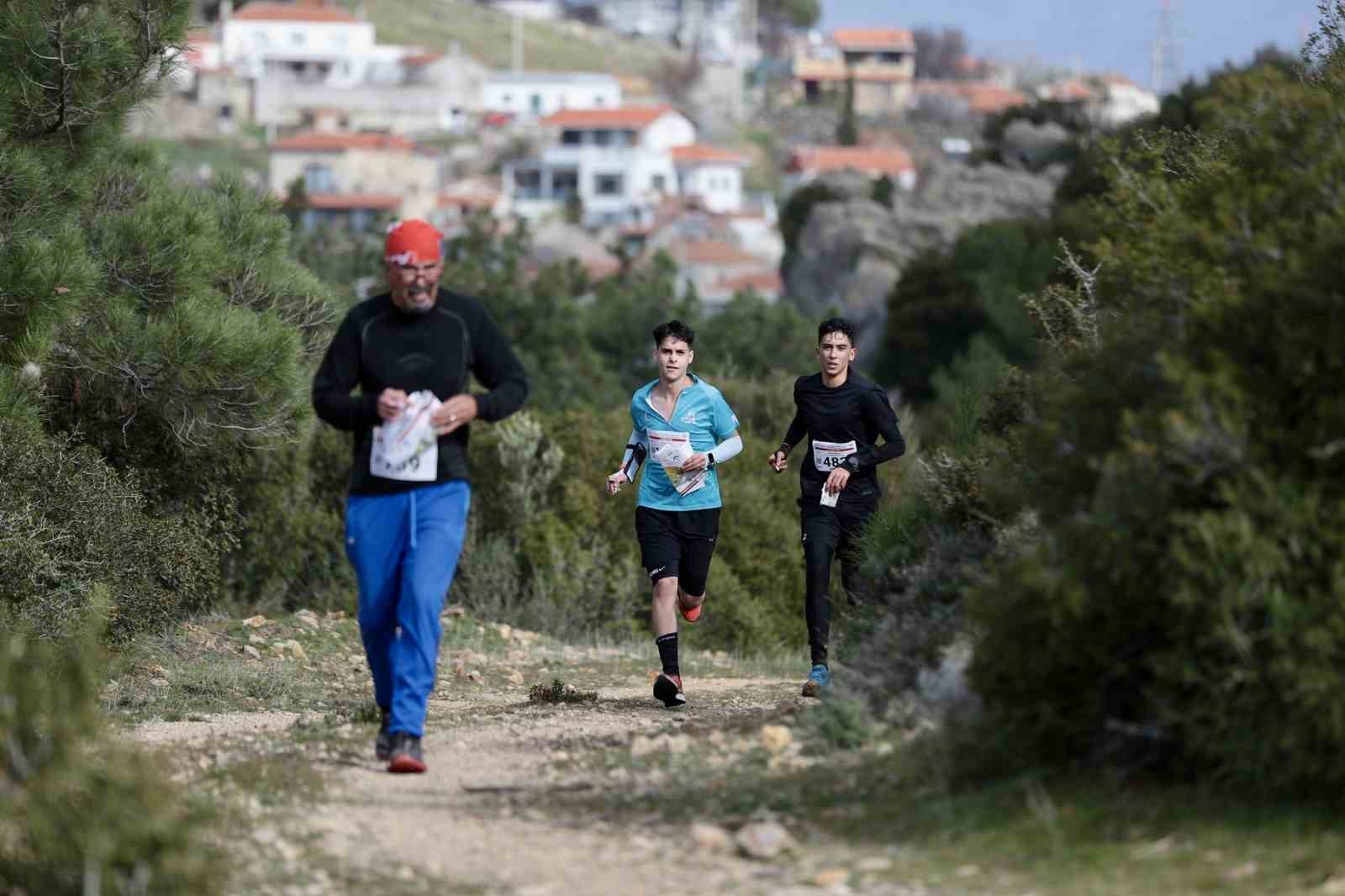 Aliağa, Türkiye Oryantiring Şampiyonası’na ev sahipliği yaptı
